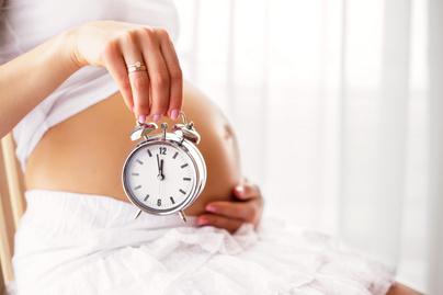 3 jel, hogy hamarosan beindul a szülés: nem csak a jóslófájásokat kell figyelni