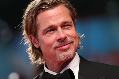 Brad Pitt barna hajjal és szakállas arccal: 28 évvel ezelőtti képén alig ismerni rá