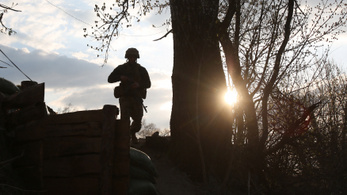 Újabb tűzszünetsértés, hadgyakorlatra készül Ukrajna is