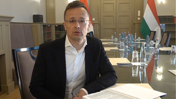 Szijjártó: Magyarország támogatja Ukrajnát, de vannak elvárásai