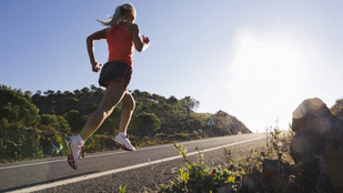 Iramváltó futás, intervallumedzés, emelkedőfutás – melyik mire jó?