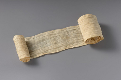 Ma is megvan a pólyatekercs és a nátron, amivel Tutanhamont mumifikálták: így készítették fel a túlvilágra