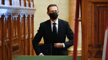 Varga Mihály: Óriási kereslet van a magyar zöldkötvényekre