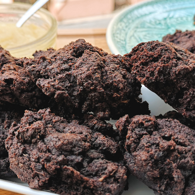 Gluténmentes csokis keksz mandulaliszttel – Nem tartalmaz hozzáadott cukrot sem