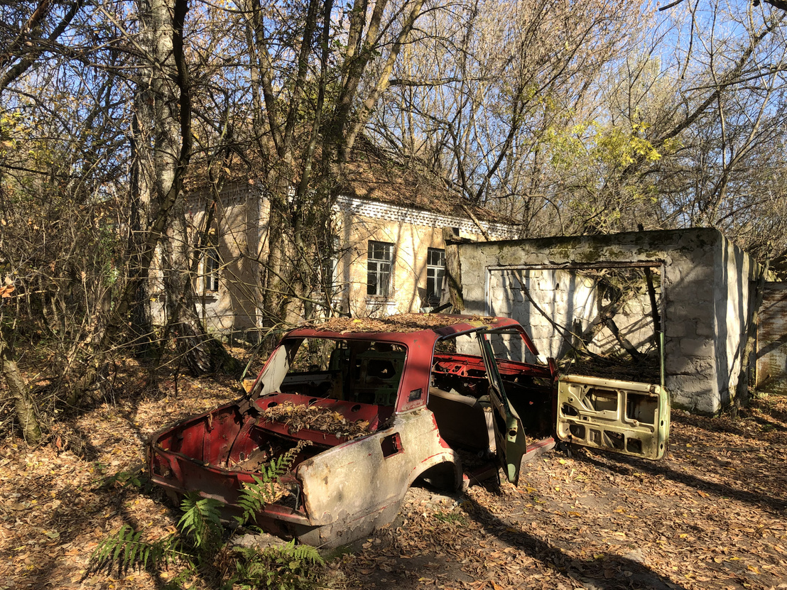 Elhagyott parasztház Zalisszja faluban, a 30 kilométeres, lezárt körzetben