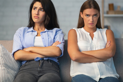 Miért alakulhat ki irigység a barátok között? 4 ok, ami a frusztráló érzést kiválthatja