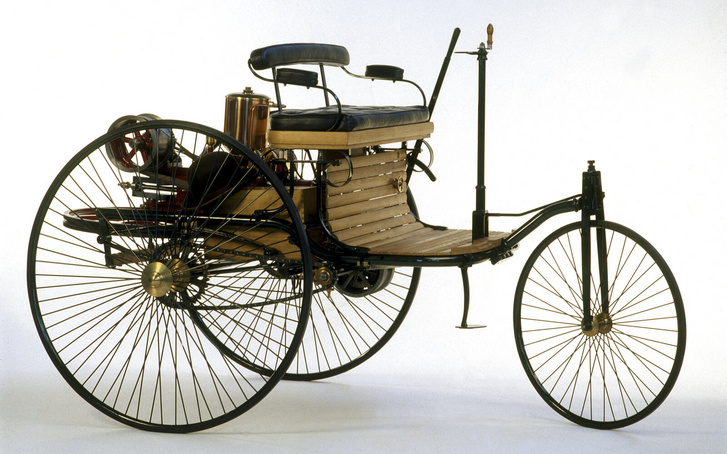 Az első szabadalmaztatott automobil, a Benz Patent-Motorwagen 1885-ből, megalkotója Carl Benz
