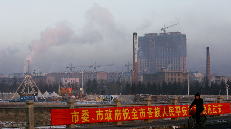 Kína károsanyag-kibocsátása túlszárnyalja az összes fejlődő országét együttvéve