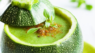 Cukkini-édeskömény leves – még egy recept kedvenc zöldségünkkel