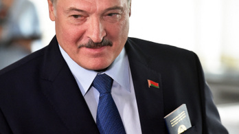 Lukasenko bizalmi körére ruházza át az elnöki jogköröket, ha valami történne vele