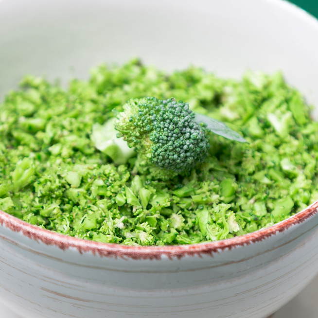 Kalóriaszegény és vitamindús brokkolirizs – Bármilyen köretet kiválthatsz vele