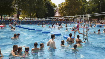 Sorra nyílnak a fürdők, pünkösdkor támadhat fel a magyar turizmus