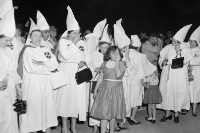 Több százezren léptek be a Ku-Klux-Klan női szervezetébe: egyesek még a férjüktől is elváltak, hogy csatlakozzanak