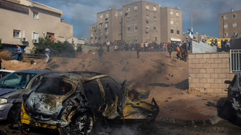 Folytatódik a rakétaháború Izrael és a Hamász között, Gázában 42 ember halt meg