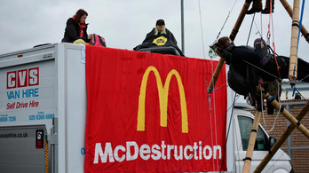 Nem lesz hambi? Aktivisták vonták blokád alá a McDonald’s elosztóközpontjait