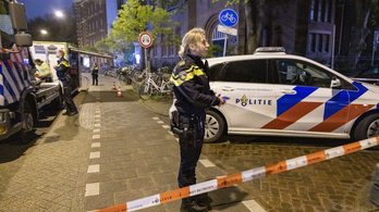 Fokozódik a helyzet a holland fővárosban, késes támadást indított egy 29 éves férfi