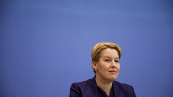 Újabb német miniszter karrierjét törte ketté a plágiumbotrány