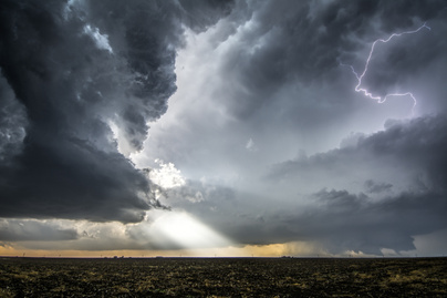 Erőteljes képek arról, hogyan hat a vihar a természetre: teljesen átalakul a táj
