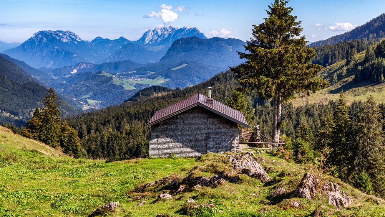 Kristálytiszta hegyi tavak, árnyas erdők, magas csúcsok egy karnyújtásnyira: Tirol nyáron is tökéletes úti cél