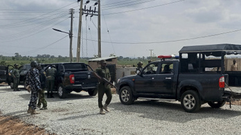 Ezúttal tizennégy túszt engedtek szabadon a nigériai emberrablók