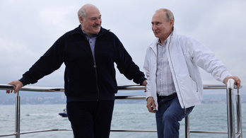 Lukasenko megnézte Putyinnal a delfineket, és szerzett 500 milliót