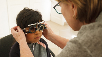 Egy életet tehet rossz vágányra a kezeletlen gyerekkori látásprobléma