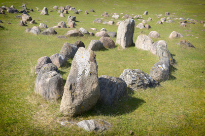 600 szellemhajó fekszik a világ legnagyobb viking temetőjében: így küldték a túlvilágra halottaikat