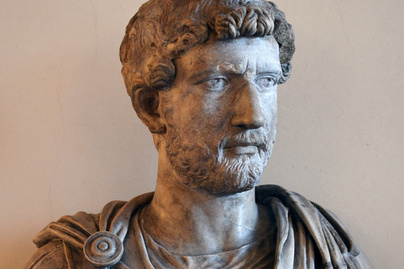 Az ókor legszebb férfiújába szeretett bele Hadrianus császár: rabszolgából lett az uralkodó állandó társa