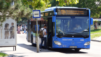 Összevertek egy buszsofőrt Budapesten