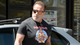 Arnold Schwarzenegger barbáros szóviccpólóban ment át a túloldalra