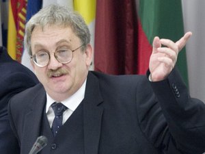 Kiutasíthatják a bukaresti magyar nagykövetet