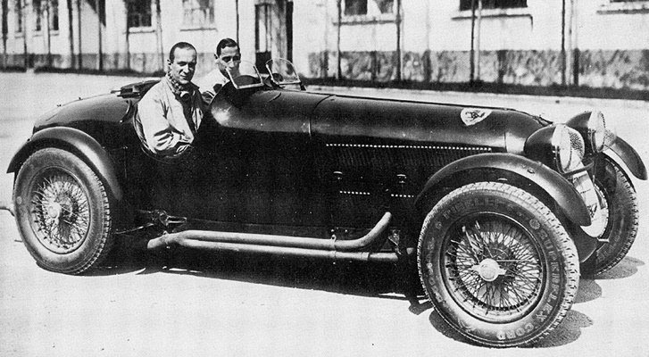 Alfa Romeo 8C2900A, 1935-ben. Már hordja a Ferrari istálló címerét az ágaskodó lovacskával