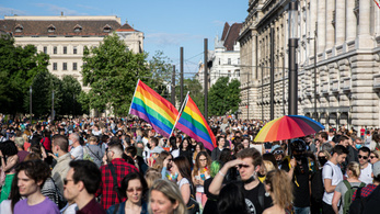 Tizenhárom ország védelmébe vette az LMBT-jogokat