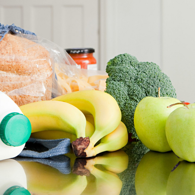 Így tárold a zöldséget és a gyümölcsöt, hogy frissek maradjanak – A hagyma és a banán sem fog megrohadni