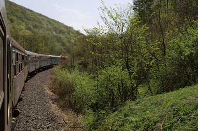 Magyarország legszebb vasútvonalára napijegy váltható: tündéri falvakat is megcsodálhatsz a bakonyi Cuha szurdokában