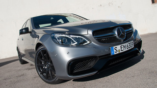 Bemutató: Mercedes E osztály és E63 AMG (2013)