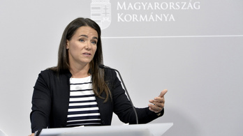 Novák Katalin: a tiltakozók nem ismerik a magyar pedofiltörvényt