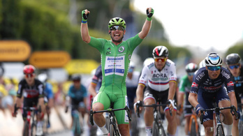 Cavendish pályafutása 32. szakaszsikerét aratta a Touron