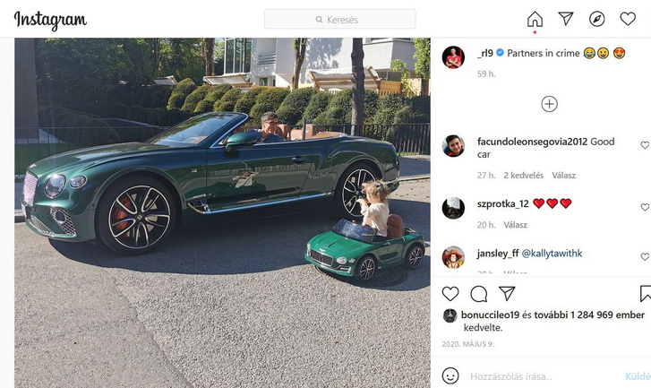 Robert Lewandowski összeöltözött a lányával, ami a Bentley Continental GT Speed Convertible-t illeti (forrás: Instagram)
