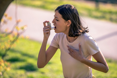Nem csak a magas pollenkoncentráció okozhat nehézlégzést nyáron: 6 fontos dolog, amire figyelnie kell asztmásoknak