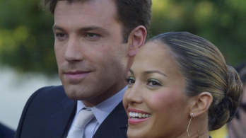 Tényleg esküvőre készülhet Jennifer Lopez, de csak a sajátjára