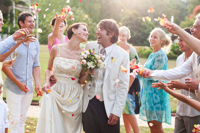 Illetlennek tűnsz, ha ezekre nem figyelsz egy esküvőn: a legfontosabb etikettszabályok a vendégeknek