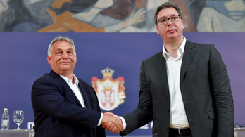 Megköszönték Orbánnak, hogy viseli a kritikákat