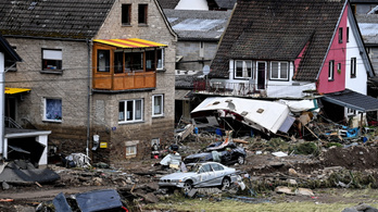 Döbbenetes képeken a pusztító németországi áradások