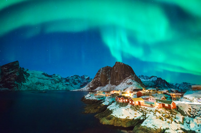 Csodás képeken a lenyűgöző szépségű északi fény: mi festi ilyen varázslatosra az eget?