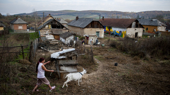 Négy magyarból három az uniós szegénységi küszöb alatt él