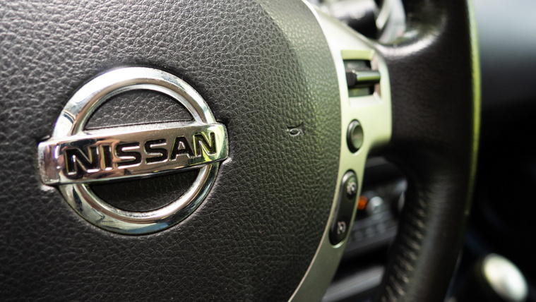 Ingadozik a Nissan alapjárata