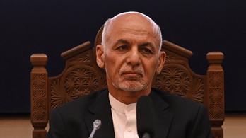 Az afgán elnök szerint fél éven belül térdre kényszerítik a tálibokat