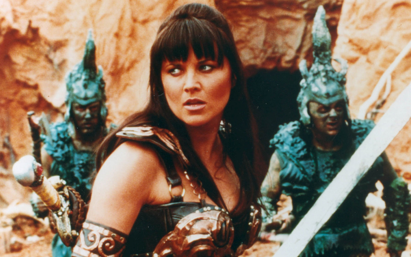 lucy-lawless-cover