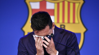 Lionel Messi zokogva búcsúzott el a Barcelonától